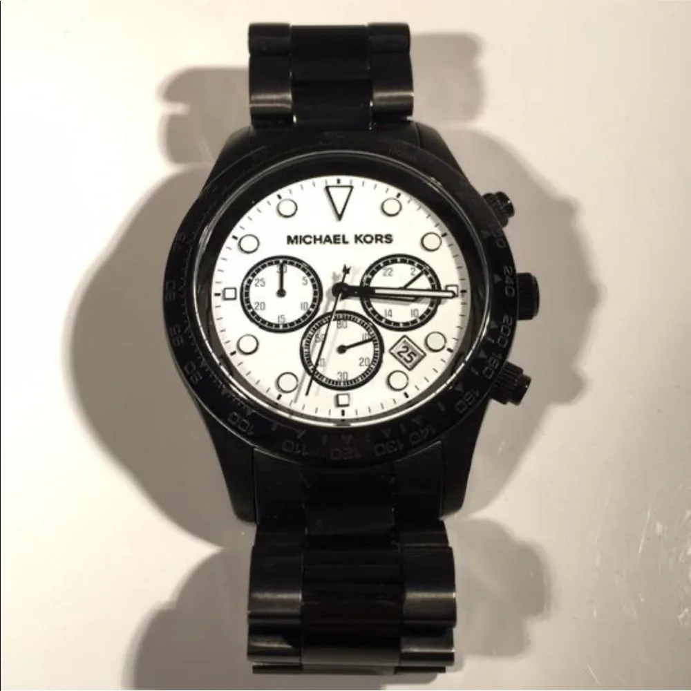 Michael Kors woman’s watch 🌺 - Picture 3 of 13